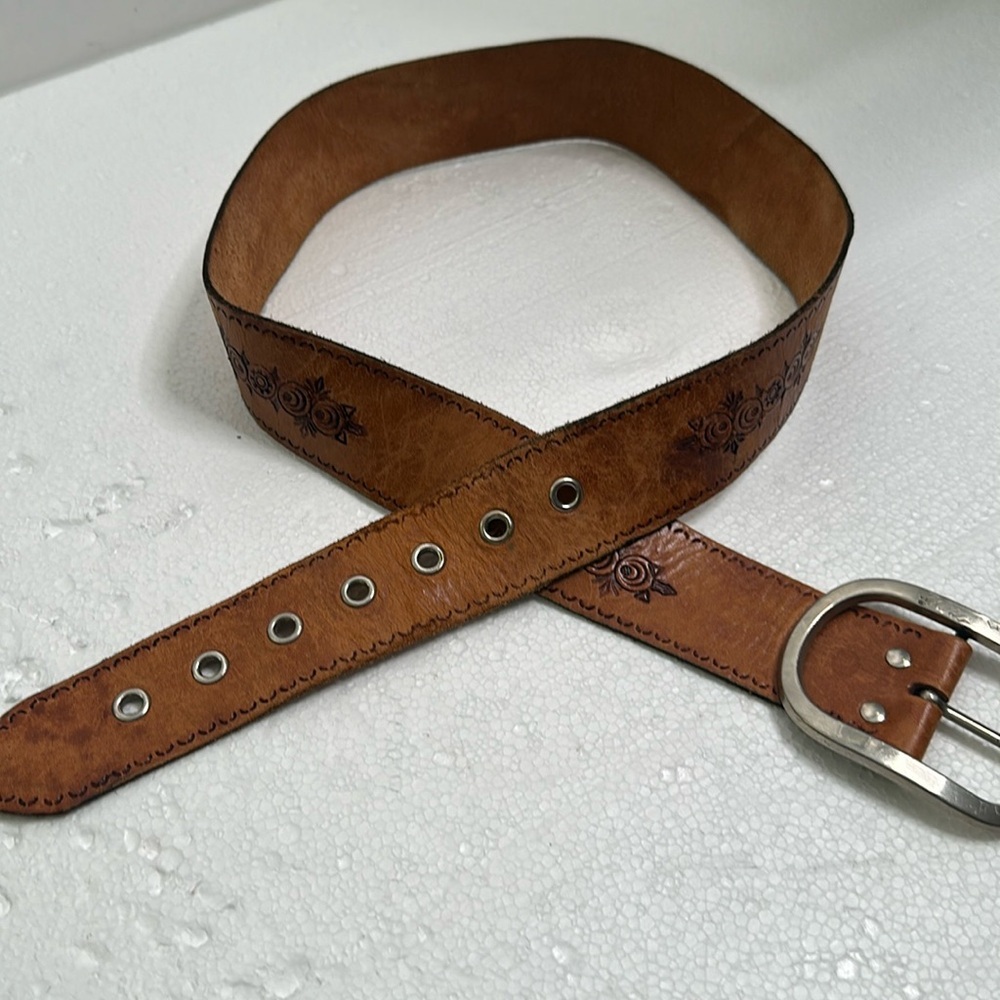 Genuine leather tan brown belt size large